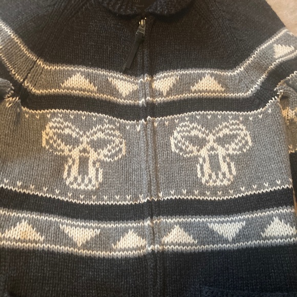 Aritzia knit sweater - Picture 4 of 7